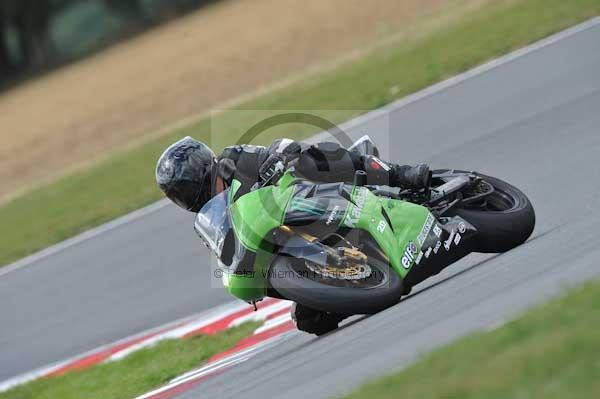 Motorcycle action photographs;Trackday digital images;event digital images;eventdigitalimages;no limits trackday;peter wileman photography;snetterton;snetterton circuit norfolk;snetterton photographs;trackday;trackday photos