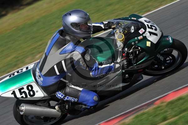Motorcycle action photographs;Trackday digital images;event digital images;eventdigitalimages;no limits trackday;peter wileman photography;snetterton;snetterton circuit norfolk;snetterton photographs;trackday;trackday photos