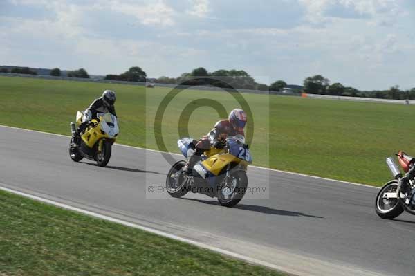Motorcycle action photographs;Trackday digital images;event digital images;eventdigitalimages;no limits trackday;peter wileman photography;snetterton;snetterton circuit norfolk;snetterton photographs;trackday;trackday photos