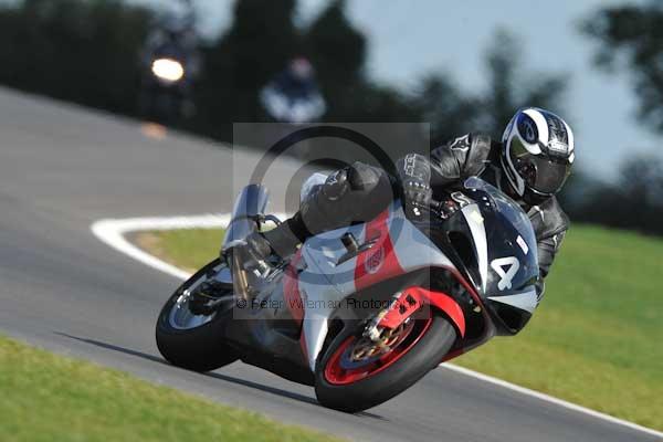 Motorcycle action photographs;Trackday digital images;event digital images;eventdigitalimages;no limits trackday;peter wileman photography;snetterton;snetterton circuit norfolk;snetterton photographs;trackday;trackday photos