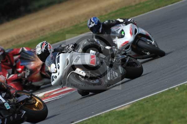 Motorcycle action photographs;Trackday digital images;event digital images;eventdigitalimages;no limits trackday;peter wileman photography;snetterton;snetterton circuit norfolk;snetterton photographs;trackday;trackday photos