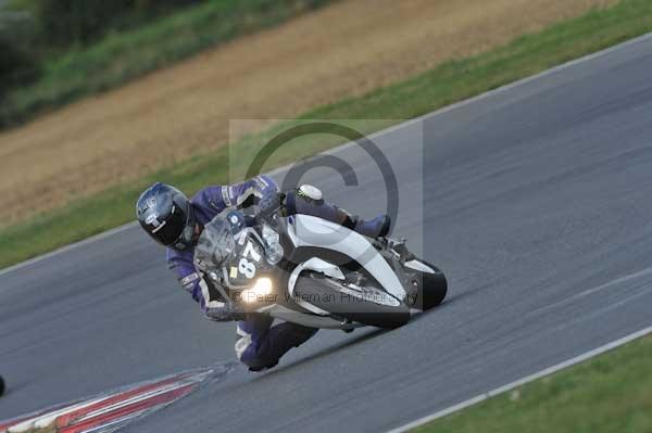 Motorcycle action photographs;Trackday digital images;event digital images;eventdigitalimages;no limits trackday;peter wileman photography;snetterton;snetterton circuit norfolk;snetterton photographs;trackday;trackday photos
