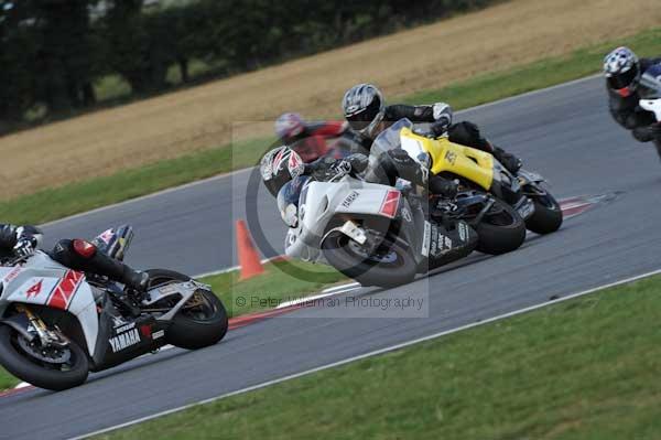 Motorcycle action photographs;Trackday digital images;event digital images;eventdigitalimages;no limits trackday;peter wileman photography;snetterton;snetterton circuit norfolk;snetterton photographs;trackday;trackday photos
