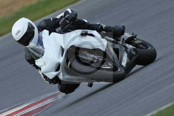 Motorcycle action photographs;Trackday digital images;event digital images;eventdigitalimages;no limits trackday;peter wileman photography;snetterton;snetterton circuit norfolk;snetterton photographs;trackday;trackday photos