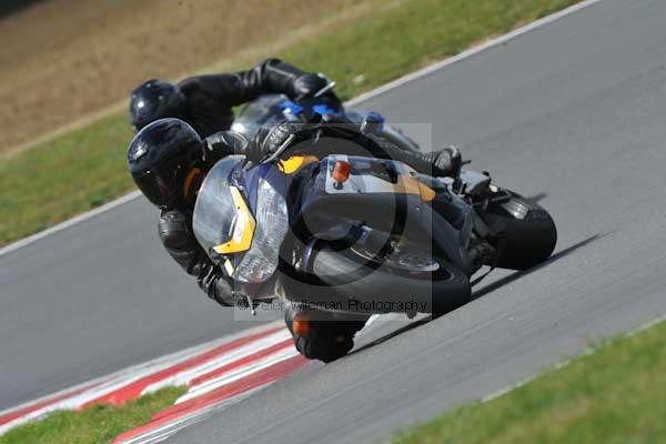 Motorcycle action photographs;Trackday digital images;event digital images;eventdigitalimages;no limits trackday;peter wileman photography;snetterton;snetterton circuit norfolk;snetterton photographs;trackday;trackday photos