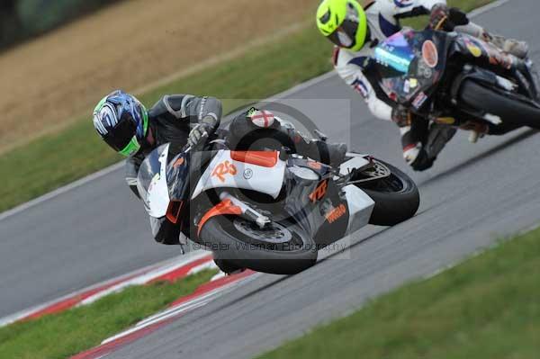 Motorcycle action photographs;Trackday digital images;event digital images;eventdigitalimages;no limits trackday;peter wileman photography;snetterton;snetterton circuit norfolk;snetterton photographs;trackday;trackday photos