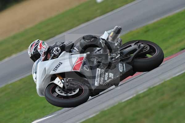 Motorcycle action photographs;Trackday digital images;event digital images;eventdigitalimages;no limits trackday;peter wileman photography;snetterton;snetterton circuit norfolk;snetterton photographs;trackday;trackday photos