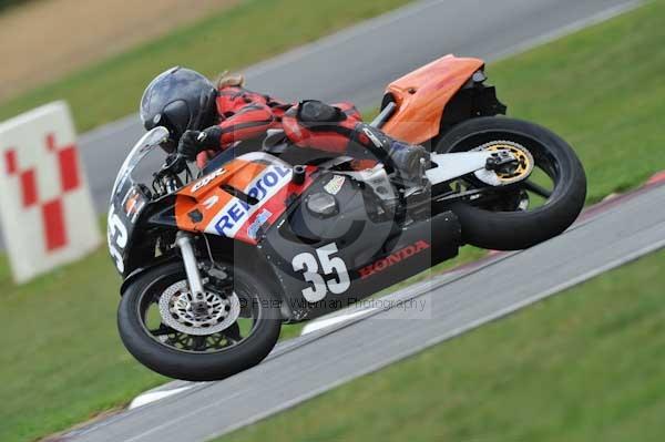 Motorcycle action photographs;Trackday digital images;event digital images;eventdigitalimages;no limits trackday;peter wileman photography;snetterton;snetterton circuit norfolk;snetterton photographs;trackday;trackday photos
