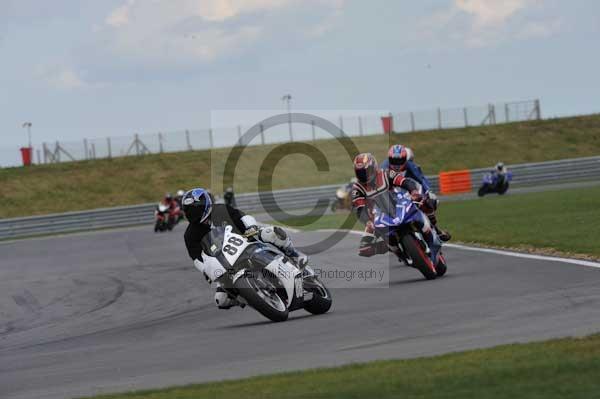 Motorcycle action photographs;Trackday digital images;event digital images;eventdigitalimages;no limits trackday;peter wileman photography;snetterton;snetterton circuit norfolk;snetterton photographs;trackday;trackday photos