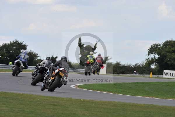 Motorcycle action photographs;Trackday digital images;event digital images;eventdigitalimages;no limits trackday;peter wileman photography;snetterton;snetterton circuit norfolk;snetterton photographs;trackday;trackday photos