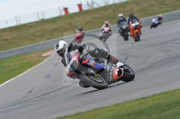Motorcycle action photographs;Trackday digital images;event digital images;eventdigitalimages;no limits trackday;peter wileman photography;snetterton;snetterton circuit norfolk;snetterton photographs;trackday;trackday photos