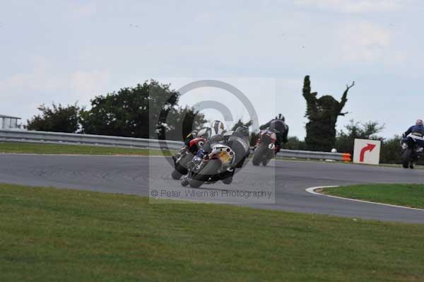 Motorcycle action photographs;Trackday digital images;event digital images;eventdigitalimages;no limits trackday;peter wileman photography;snetterton;snetterton circuit norfolk;snetterton photographs;trackday;trackday photos
