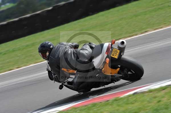 Motorcycle action photographs;Trackday digital images;event digital images;eventdigitalimages;no limits trackday;peter wileman photography;snetterton;snetterton circuit norfolk;snetterton photographs;trackday;trackday photos