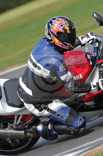 Motorcycle action photographs;Trackday digital images;event digital images;eventdigitalimages;no limits trackday;peter wileman photography;snetterton;snetterton circuit norfolk;snetterton photographs;trackday;trackday photos