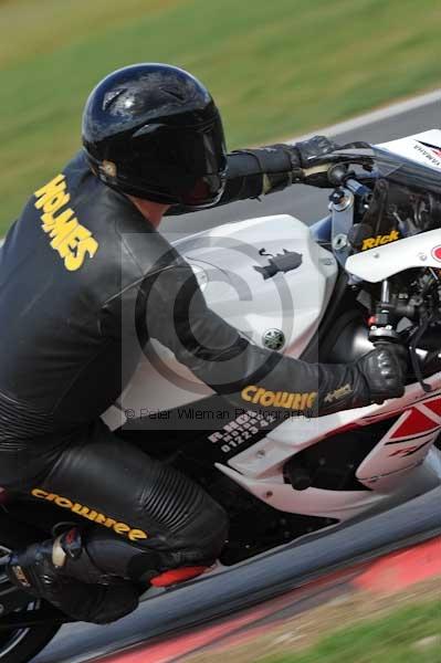 Motorcycle action photographs;Trackday digital images;event digital images;eventdigitalimages;no limits trackday;peter wileman photography;snetterton;snetterton circuit norfolk;snetterton photographs;trackday;trackday photos