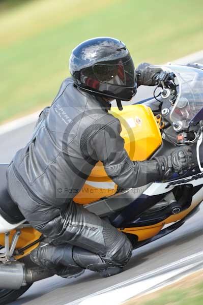 Motorcycle action photographs;Trackday digital images;event digital images;eventdigitalimages;no limits trackday;peter wileman photography;snetterton;snetterton circuit norfolk;snetterton photographs;trackday;trackday photos
