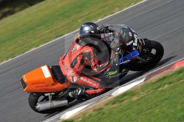 Motorcycle action photographs;Trackday digital images;event digital images;eventdigitalimages;no limits trackday;peter wileman photography;snetterton;snetterton circuit norfolk;snetterton photographs;trackday;trackday photos