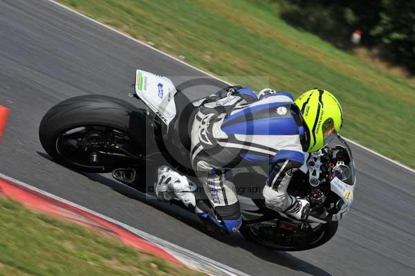 Motorcycle action photographs;Trackday digital images;event digital images;eventdigitalimages;no limits trackday;peter wileman photography;snetterton;snetterton circuit norfolk;snetterton photographs;trackday;trackday photos