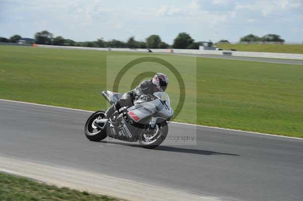 Motorcycle action photographs;Trackday digital images;event digital images;eventdigitalimages;no limits trackday;peter wileman photography;snetterton;snetterton circuit norfolk;snetterton photographs;trackday;trackday photos