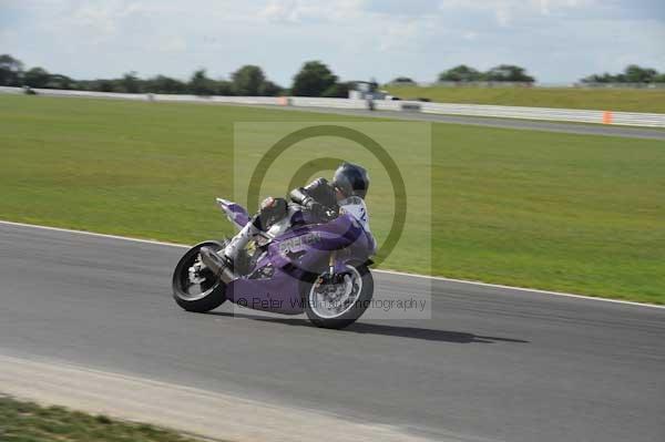 Motorcycle action photographs;Trackday digital images;event digital images;eventdigitalimages;no limits trackday;peter wileman photography;snetterton;snetterton circuit norfolk;snetterton photographs;trackday;trackday photos