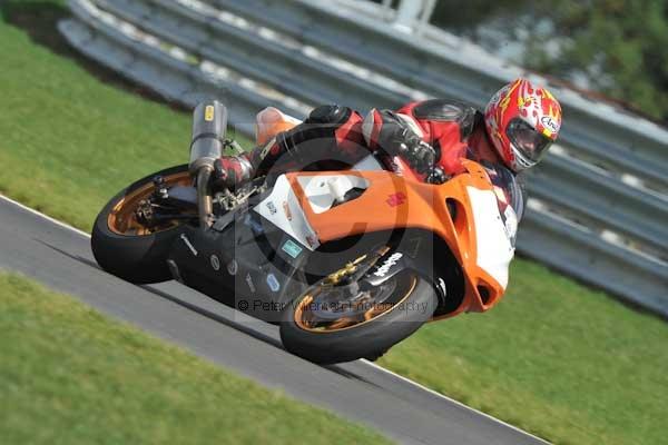 Motorcycle action photographs;Trackday digital images;event digital images;eventdigitalimages;no limits trackday;peter wileman photography;snetterton;snetterton circuit norfolk;snetterton photographs;trackday;trackday photos