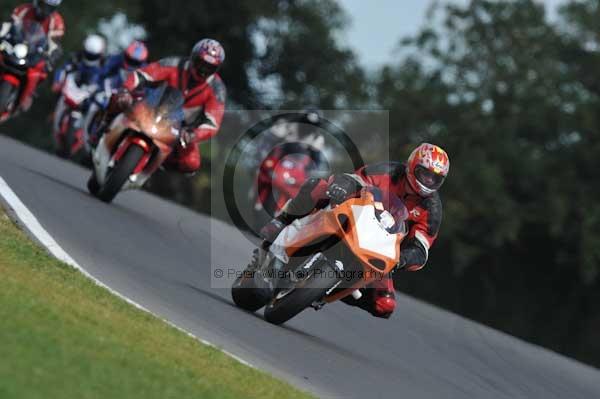 Motorcycle action photographs;Trackday digital images;event digital images;eventdigitalimages;no limits trackday;peter wileman photography;snetterton;snetterton circuit norfolk;snetterton photographs;trackday;trackday photos