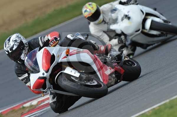 Motorcycle action photographs;Trackday digital images;event digital images;eventdigitalimages;no limits trackday;peter wileman photography;snetterton;snetterton circuit norfolk;snetterton photographs;trackday;trackday photos