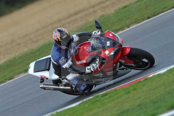 Motorcycle action photographs;Trackday digital images;event digital images;eventdigitalimages;no limits trackday;peter wileman photography;snetterton;snetterton circuit norfolk;snetterton photographs;trackday;trackday photos