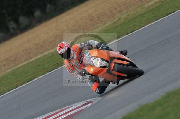 Motorcycle action photographs;Trackday digital images;event digital images;eventdigitalimages;no limits trackday;peter wileman photography;snetterton;snetterton circuit norfolk;snetterton photographs;trackday;trackday photos