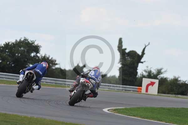 Motorcycle action photographs;Trackday digital images;event digital images;eventdigitalimages;no limits trackday;peter wileman photography;snetterton;snetterton circuit norfolk;snetterton photographs;trackday;trackday photos