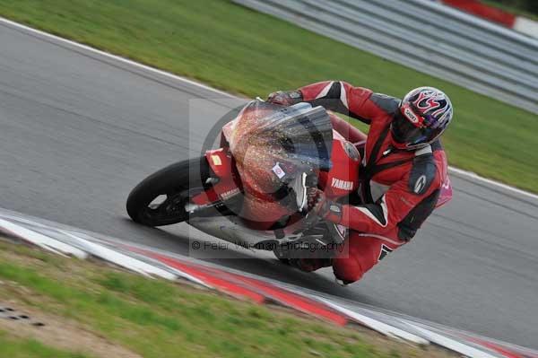 Motorcycle action photographs;Trackday digital images;event digital images;eventdigitalimages;no limits trackday;peter wileman photography;snetterton;snetterton circuit norfolk;snetterton photographs;trackday;trackday photos