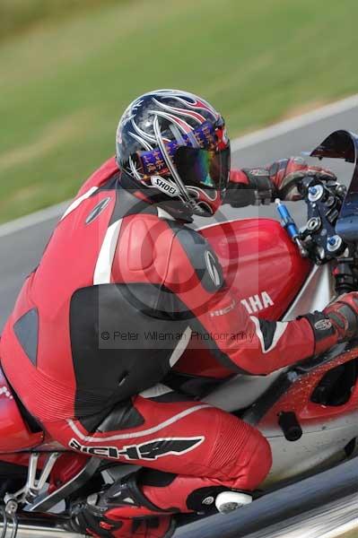 Motorcycle action photographs;Trackday digital images;event digital images;eventdigitalimages;no limits trackday;peter wileman photography;snetterton;snetterton circuit norfolk;snetterton photographs;trackday;trackday photos