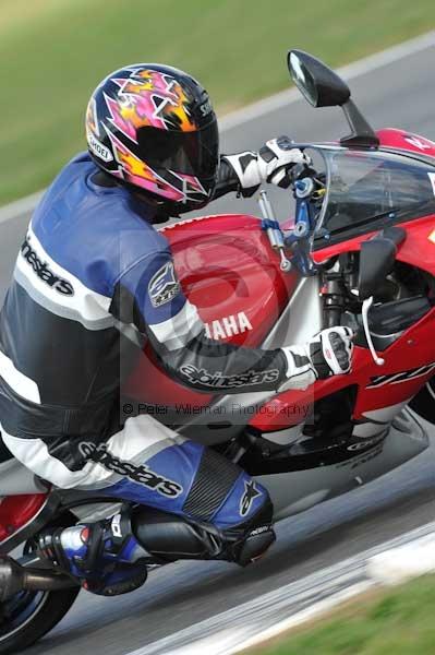 Motorcycle action photographs;Trackday digital images;event digital images;eventdigitalimages;no limits trackday;peter wileman photography;snetterton;snetterton circuit norfolk;snetterton photographs;trackday;trackday photos