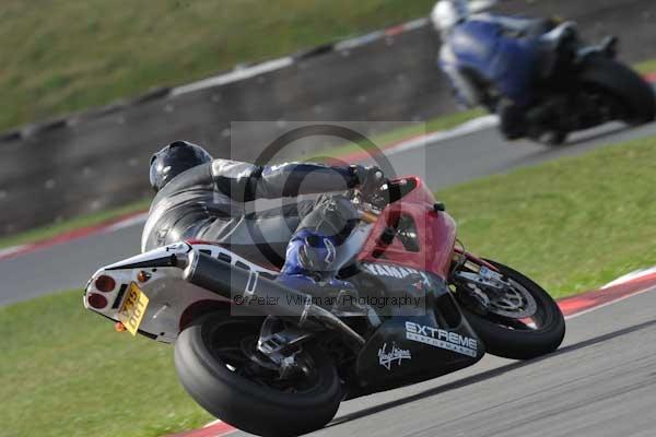 Motorcycle action photographs;Trackday digital images;event digital images;eventdigitalimages;no limits trackday;peter wileman photography;snetterton;snetterton circuit norfolk;snetterton photographs;trackday;trackday photos