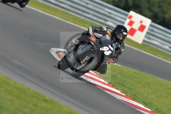 Motorcycle action photographs;Trackday digital images;event digital images;eventdigitalimages;no limits trackday;peter wileman photography;snetterton;snetterton circuit norfolk;snetterton photographs;trackday;trackday photos