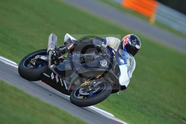 Motorcycle action photographs;Trackday digital images;event digital images;eventdigitalimages;no limits trackday;peter wileman photography;snetterton;snetterton circuit norfolk;snetterton photographs;trackday;trackday photos