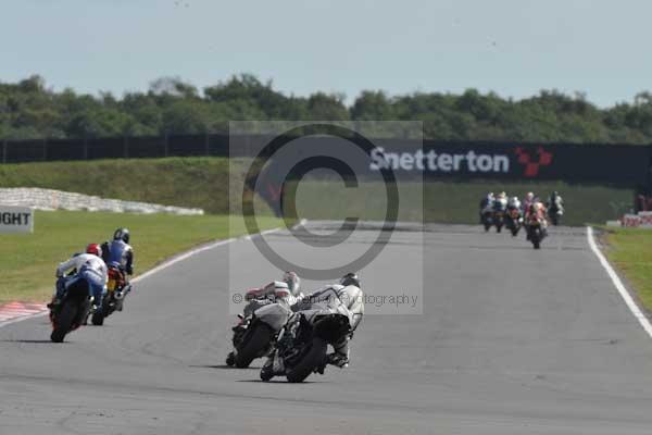 Motorcycle action photographs;Trackday digital images;event digital images;eventdigitalimages;no limits trackday;peter wileman photography;snetterton;snetterton circuit norfolk;snetterton photographs;trackday;trackday photos