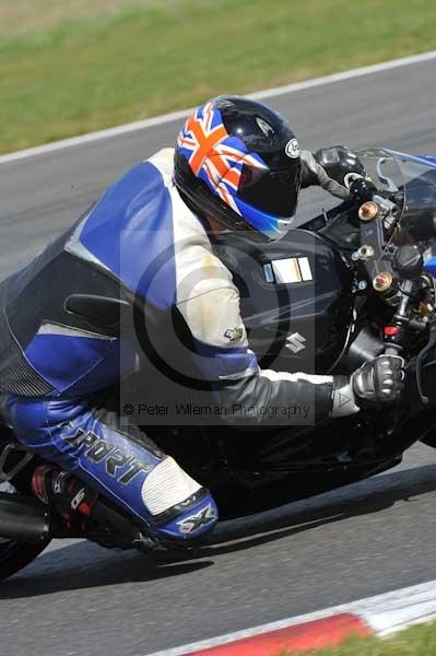 Motorcycle action photographs;Trackday digital images;event digital images;eventdigitalimages;no limits trackday;peter wileman photography;snetterton;snetterton circuit norfolk;snetterton photographs;trackday;trackday photos