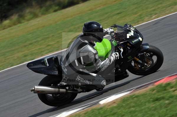 Motorcycle action photographs;Trackday digital images;event digital images;eventdigitalimages;no limits trackday;peter wileman photography;snetterton;snetterton circuit norfolk;snetterton photographs;trackday;trackday photos