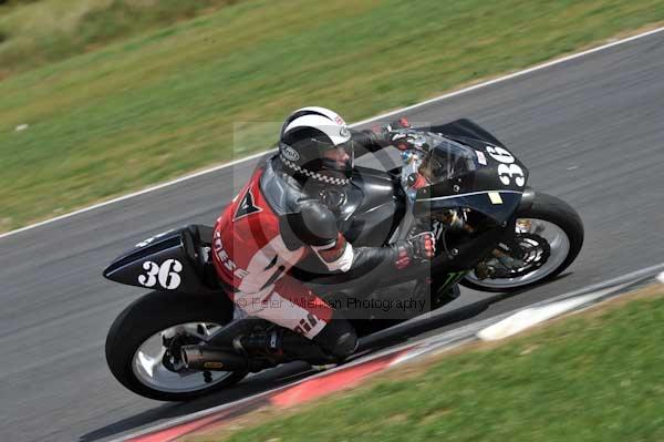Motorcycle action photographs;Trackday digital images;event digital images;eventdigitalimages;no limits trackday;peter wileman photography;snetterton;snetterton circuit norfolk;snetterton photographs;trackday;trackday photos
