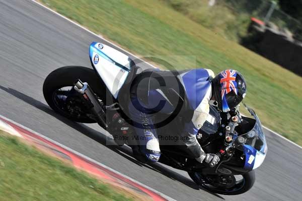 Motorcycle action photographs;Trackday digital images;event digital images;eventdigitalimages;no limits trackday;peter wileman photography;snetterton;snetterton circuit norfolk;snetterton photographs;trackday;trackday photos