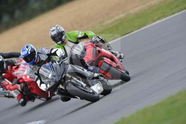 Motorcycle action photographs;Trackday digital images;event digital images;eventdigitalimages;no limits trackday;peter wileman photography;snetterton;snetterton circuit norfolk;snetterton photographs;trackday;trackday photos