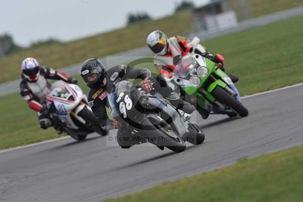Motorcycle action photographs;Trackday digital images;event digital images;eventdigitalimages;no limits trackday;peter wileman photography;snetterton;snetterton circuit norfolk;snetterton photographs;trackday;trackday photos