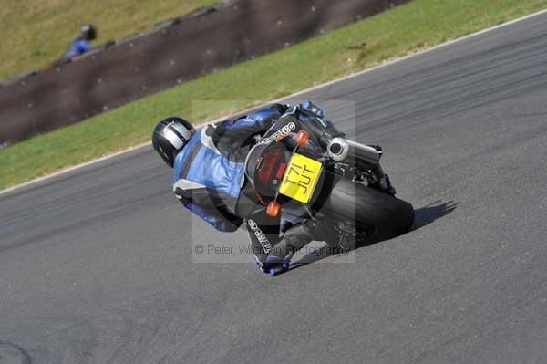 Motorcycle action photographs;Trackday digital images;event digital images;eventdigitalimages;no limits trackday;peter wileman photography;snetterton;snetterton circuit norfolk;snetterton photographs;trackday;trackday photos
