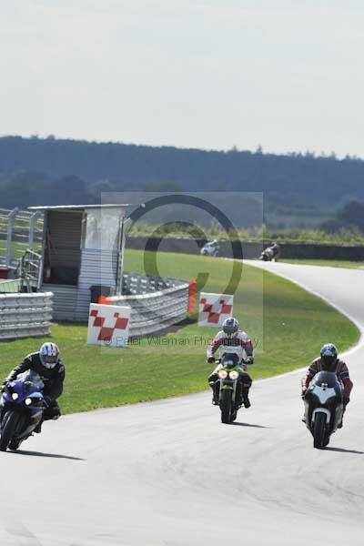 Motorcycle action photographs;Trackday digital images;event digital images;eventdigitalimages;no limits trackday;peter wileman photography;snetterton;snetterton circuit norfolk;snetterton photographs;trackday;trackday photos