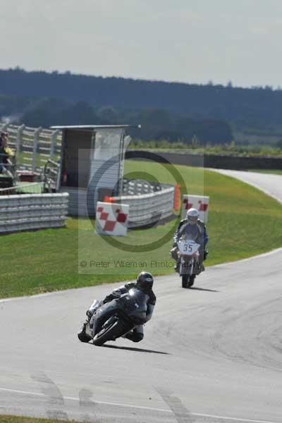 Motorcycle action photographs;Trackday digital images;event digital images;eventdigitalimages;no limits trackday;peter wileman photography;snetterton;snetterton circuit norfolk;snetterton photographs;trackday;trackday photos