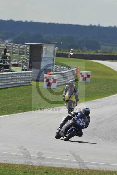 Motorcycle action photographs;Trackday digital images;event digital images;eventdigitalimages;no limits trackday;peter wileman photography;snetterton;snetterton circuit norfolk;snetterton photographs;trackday;trackday photos