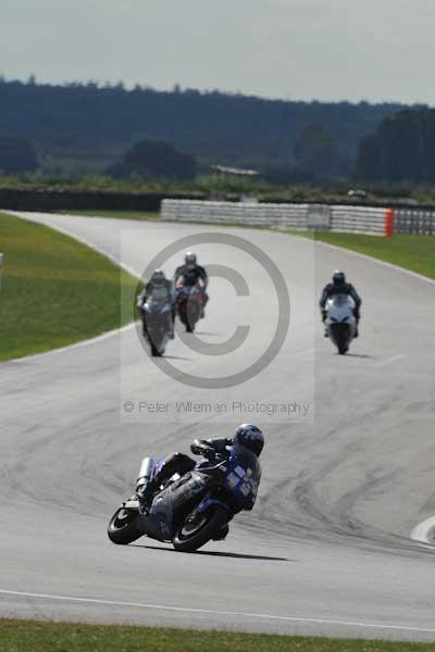 Motorcycle action photographs;Trackday digital images;event digital images;eventdigitalimages;no limits trackday;peter wileman photography;snetterton;snetterton circuit norfolk;snetterton photographs;trackday;trackday photos