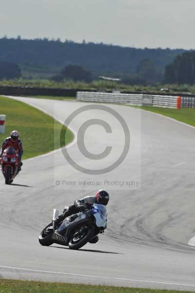 Motorcycle action photographs;Trackday digital images;event digital images;eventdigitalimages;no limits trackday;peter wileman photography;snetterton;snetterton circuit norfolk;snetterton photographs;trackday;trackday photos