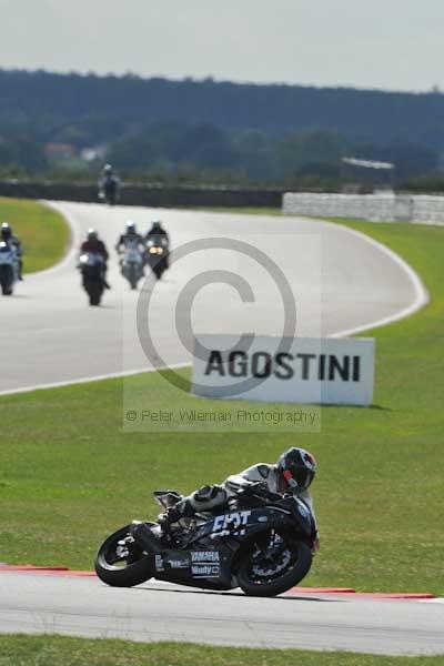 Motorcycle action photographs;Trackday digital images;event digital images;eventdigitalimages;no limits trackday;peter wileman photography;snetterton;snetterton circuit norfolk;snetterton photographs;trackday;trackday photos